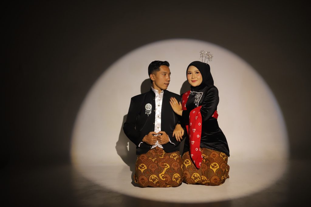 Isyana & rendhik 3