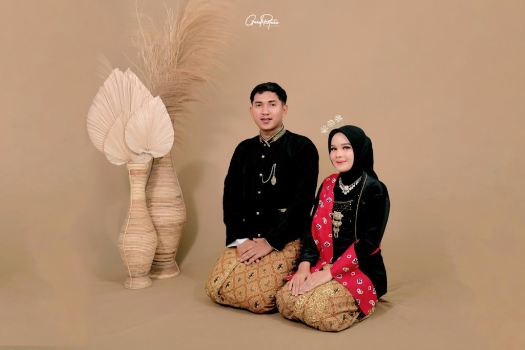 Sri devi & syafrizal 9